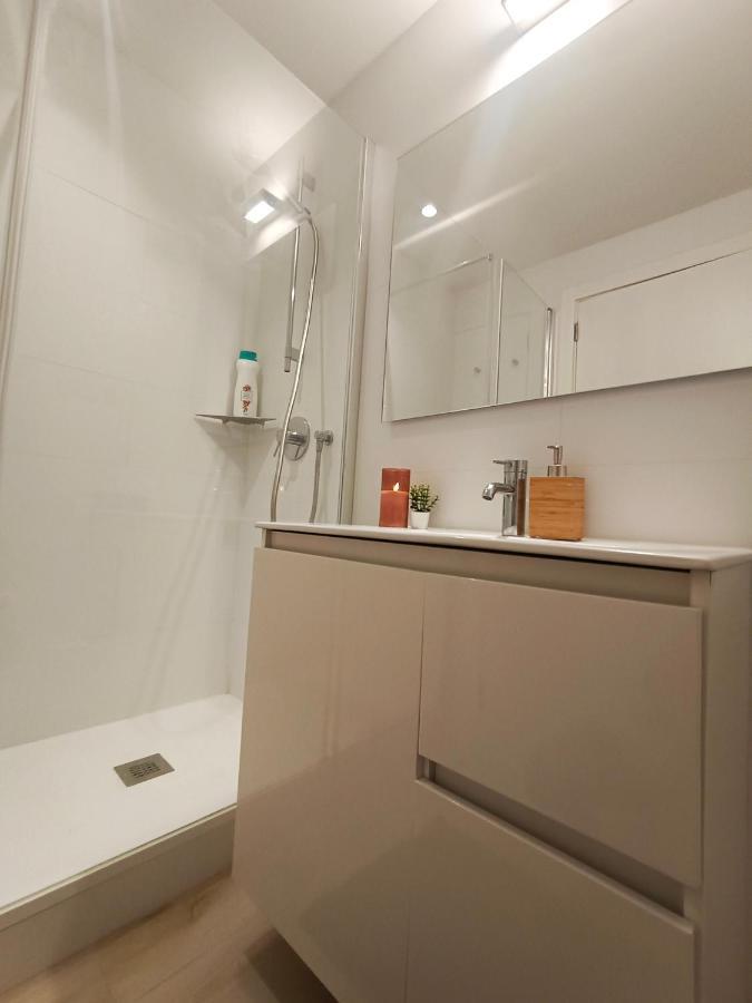 By Plaza Universidad Rooms 巴塞罗那 外观 照片