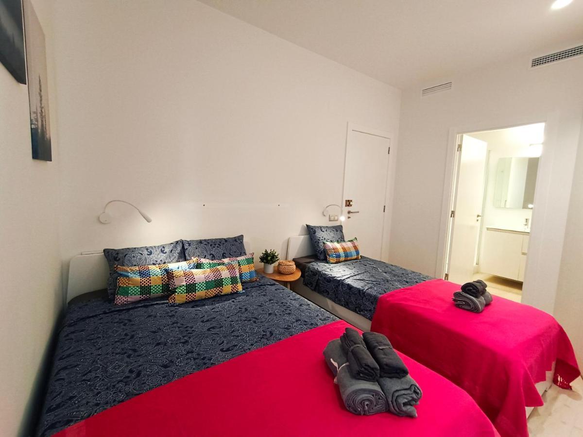 By Plaza Universidad Rooms 巴塞罗那 外观 照片